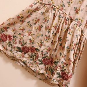 CUTE/GENTLY USED DRESSES!